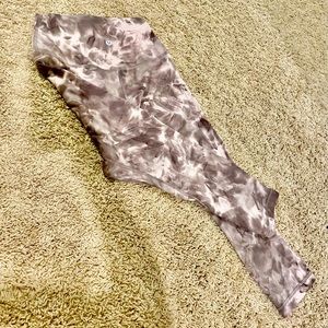 Women’s Lululemon capri leggings